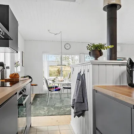 Three-bedroom In Sydals 度假居 *