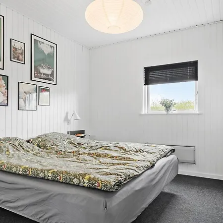 Three-bedroom In Sydals 度假居